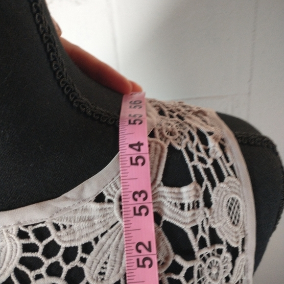 Lulu's So Far Lace Maxi Gown, gray, size S - Picture 7 of 8